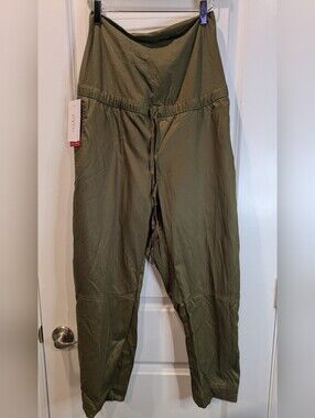 NWT Isabel Maternity by Ingrid & Isabel Olive Barrel Leg Chino Pants Small Full